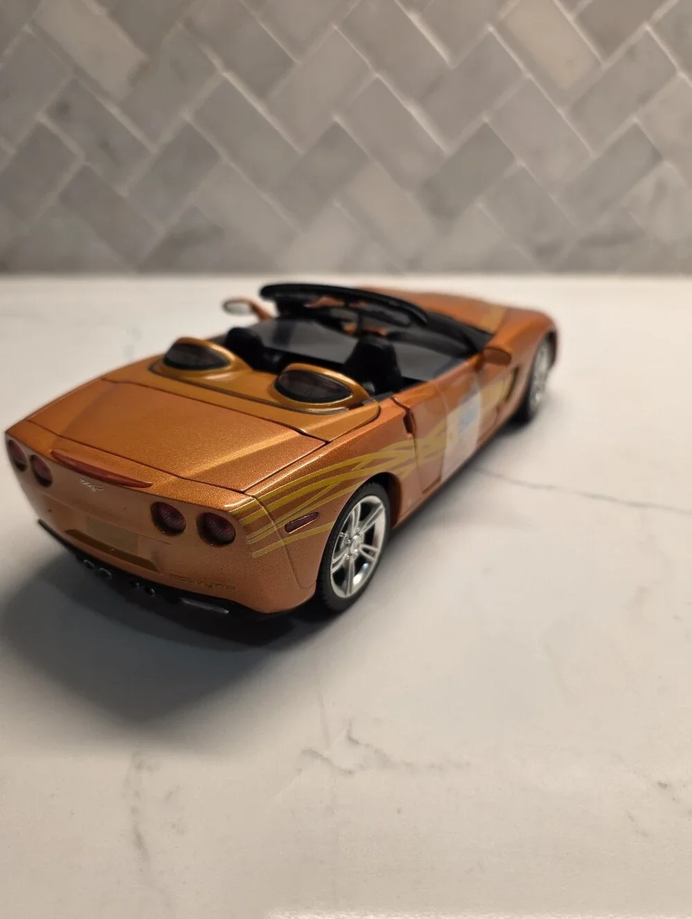 Franklin Mint 1:24 2007 Chevrolet Corvette Indy 500 Pace Car Convertible Diecast